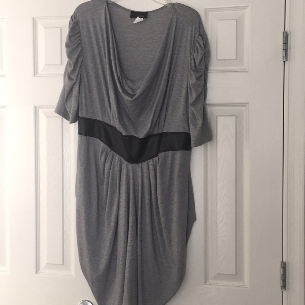 Midi dress in color grey